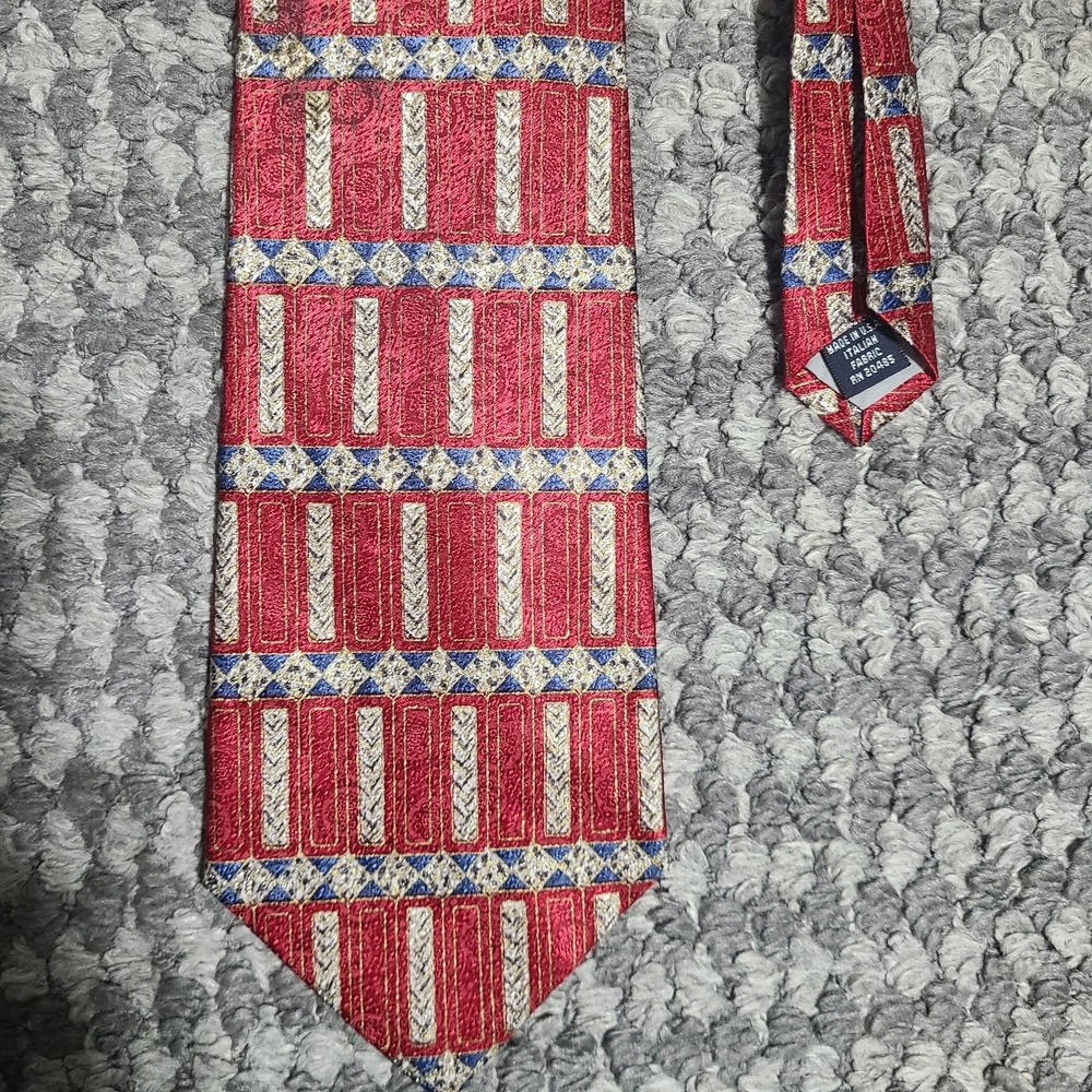 Stafford‎ 100% Silk Red Blue Patterned Tie Italian Fabric USA